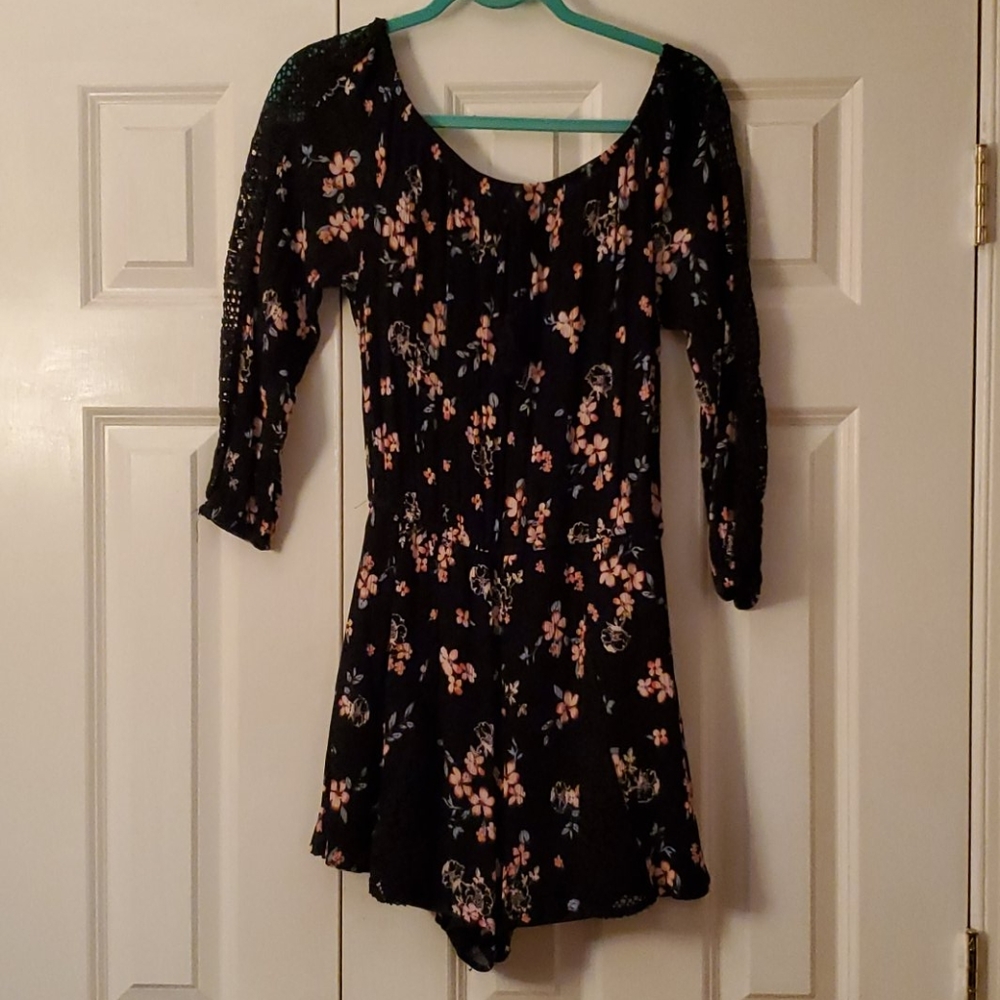 exhilaration 3/4 sleeve shorts romper